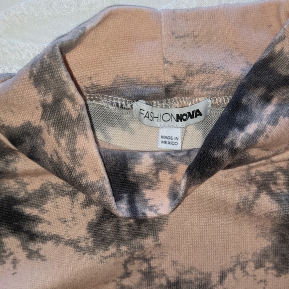 *NWT* Fashion Nova Black and Pink Tie Dye Dress - Picture 6 of 6